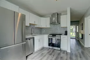 10 Starlight Ct, New Brunswick, NJ 08901 - Photo 8
