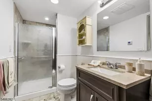 7 Lucille Dr, Parsippany, NJ 07054 - Photo 28