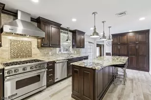7 Lucille Dr, Parsippany, NJ 07054 - Photo 10