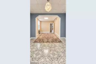 139 Roosevelt Ave, Jersey City, NJ 07304 - Photo 6
