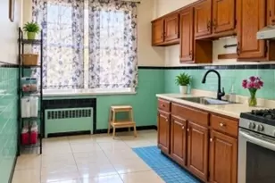 139 Roosevelt Ave, Jersey City, NJ 07304 - Photo 8