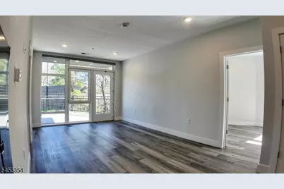 140 W Webster Ave #121, Roselle Park, NJ 07204 - Photo 2