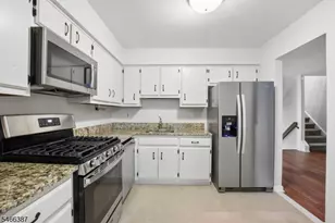125 Patriots Rd, Parsippany, NJ 07950 - Photo 4