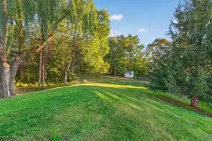 8 Chaucer Dr, Clinton Township, NJ 08801 - Photo 48