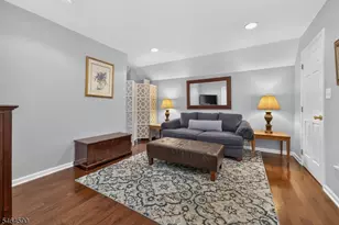 8 Chaucer Dr, Clinton Township, NJ 08801 - Photo 22