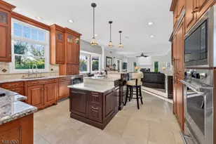 8 Chaucer Dr, Clinton Township, NJ 08801 - Photo 6
