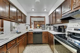 40 Hillsdale Dr, Vernon, NJ 07461 - Photo 18
