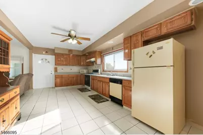 532 Leo St, Hillside, NJ 07205 - Photo 8