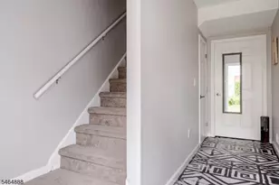 194A N Grove St, East Orange, NJ 07017 - Photo 2