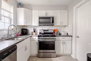 194A N Grove St, East Orange, NJ 07017 - Photo 10