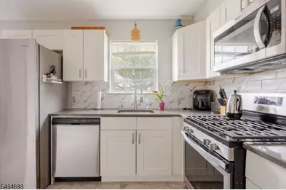 194A N Grove St, East Orange, NJ 07017 - Photo 8