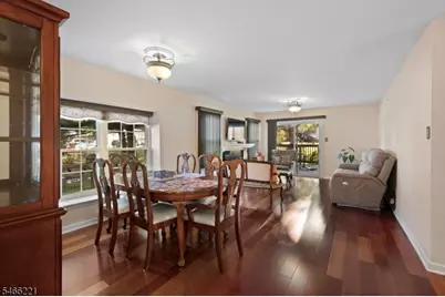 29 Avebury Pl, Franklin Township, NJ 08873 - Photo 6