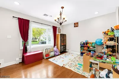 2319 Colonial Dr, Rahway, NJ 07065 - Photo 10