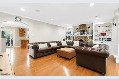 2319 Colonial Dr, Rahway, NJ 07065 - Photo 8