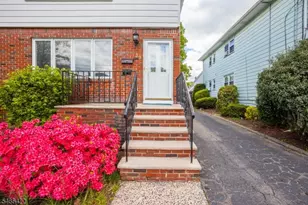 39 Barbara St, Bloomfield, NJ 07003 - Photo 2