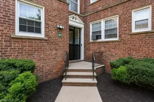 63 Forest Hill Pkwy, Newark, NJ 07104 - Photo 12