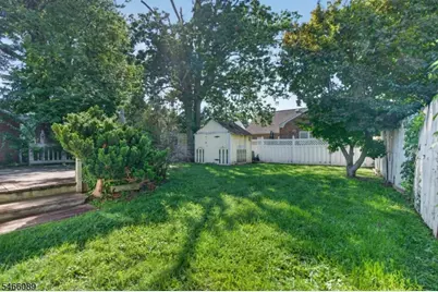 112 Rosewood Ter, Linden, NJ 07036 - Photo 30