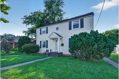 112 Rosewood Ter, Linden, NJ 07036 - Photo 4