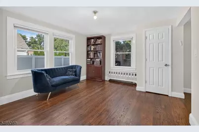 112 Rosewood Ter, Linden, NJ 07036 - Photo 6