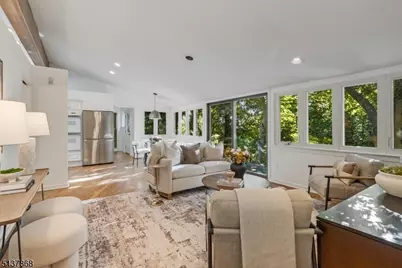 33 Crest Dr, Bernardsville, NJ 07924 - Photo 8