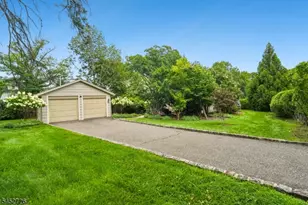 420 Up Mountain Ave, Montclair, NJ 07043 - Photo 40