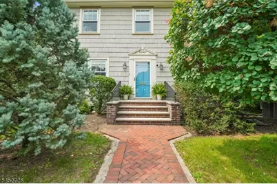 420 Up Mountain Avenue, Montclair, NJ 07043 - Photo 2