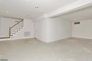 183 N Farview Ave, Paramus, NJ 07652 - Photo 40