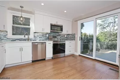 183 N Farview Ave, Paramus, NJ 07652 - Photo 16
