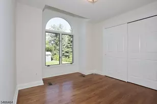 183 N Farview Ave, Paramus, NJ 07652 - Photo 18