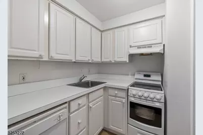7 Norwood Ave #4, Summit, NJ 07901 - Photo 10