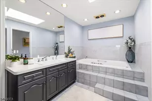 44 Jani Ct, Clifton, NJ 07013 - Photo 14