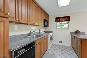 5 Downstream Dr, Mount Olive, NJ 07836 - Photo 20