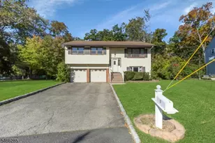 5 Downstream Dr, Mount Olive, NJ 07836 - Photo 1