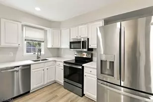 132 Jamestown Rd, Bernards Township, NJ 07920 - Photo 1