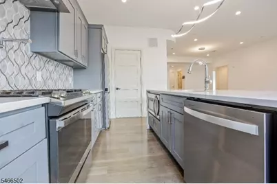 12-35 River Rd, Fair Lawn, NJ 07410 - Photo 6