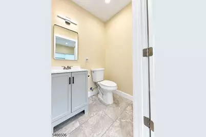 272 Schley St, Newark, NJ 07112 - Photo 2