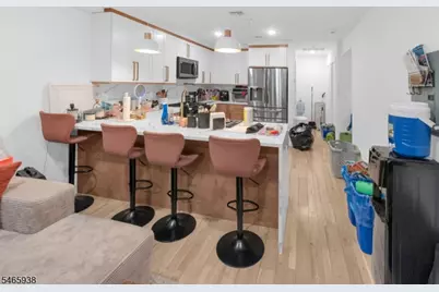 73 Stuyvesant Ave, Newark, NJ 07106 - Photo 36