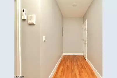 11 Cottage St, Newark, NJ 07102 - Photo 10