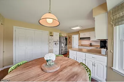 8 Elm Ct, Washington Township, NJ 07853 - Photo 12