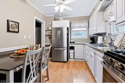 60 W Sumner Ave, Roselle Park, NJ 07204 - Photo 16