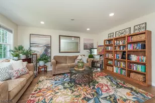 32 Bowfell Ct, Wayne, NJ 07470 - Photo 4