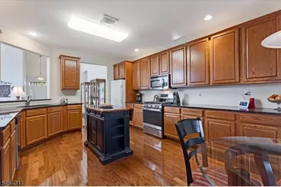 4 Bluffs Ct, Hamburg, NJ 07419 - Photo 10