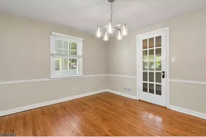 16 Hillside Pl, Cranford Township, NJ 07016 - Photo 8