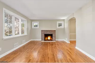 16 Hillside Pl, Cranford Township, NJ 07016 - Photo 4