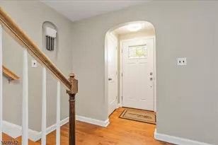 16 Hillside Pl, Cranford Township, NJ 07016 - Photo 2