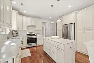 94 Princeton Ave, Rocky Hill, NJ 08553 - Photo 12