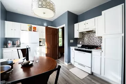 1023 William St, Elizabeth, NJ 07201 - Photo 6