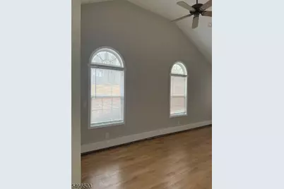 5 Linabury Ln, Chester, NJ 07930 - Photo 10