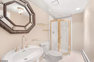 106 Stockton Ct, Parsippany, NJ 07950 - Photo 14