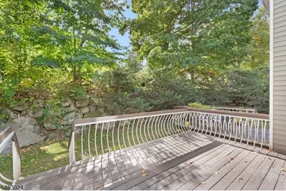 106 Stockton Ct, Parsippany, NJ 07950 - Photo 24